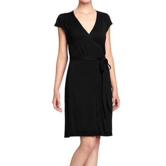 Old Navy Dresses & Skirts - Old Navy Large Waist Defined Tie Belt Wrap Dress